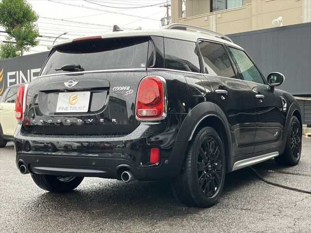 BMW MINI COOPER SD CROSSOVER
