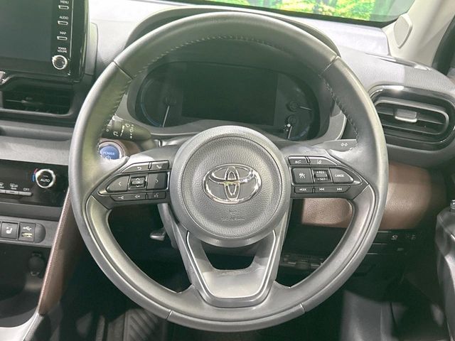 YARIS CROSS HYBRID