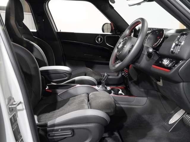 MINI CROSSOVER