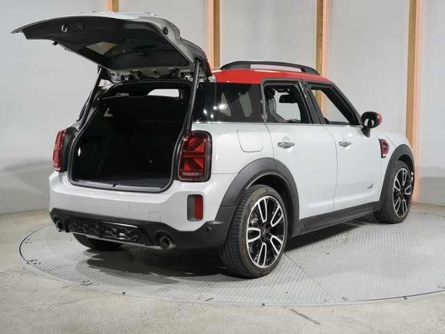 MINI CROSSOVER