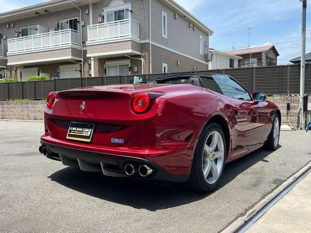 FERRARI California T