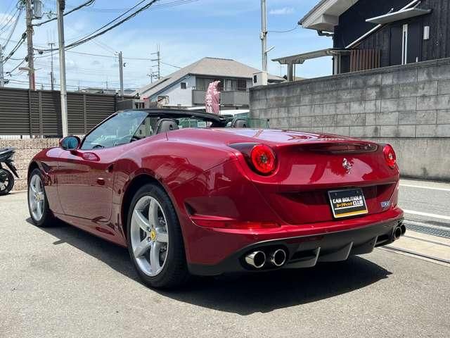 FERRARI California T