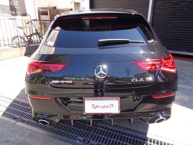 MERCEDES AMG CLA Shooting Brake