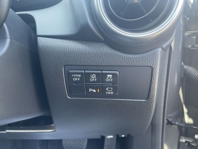MAZDA2