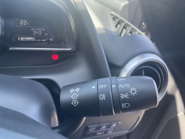 MAZDA2
