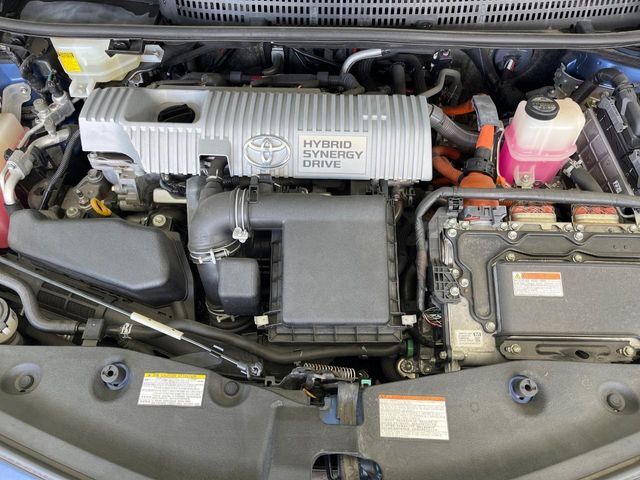 PRIUS Alpha