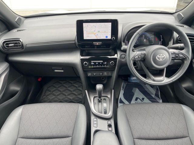 YARIS CROSS HYBRID