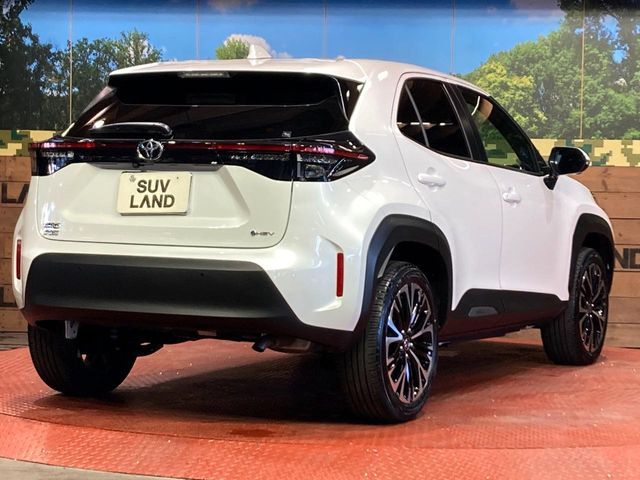 YARIS CROSS HYBRID