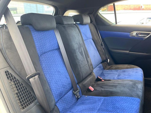 LEXUS CT200h