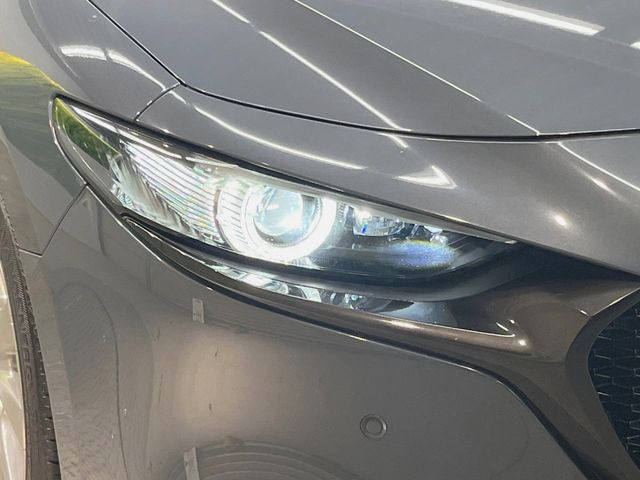 MAZDA3 FASTBACK