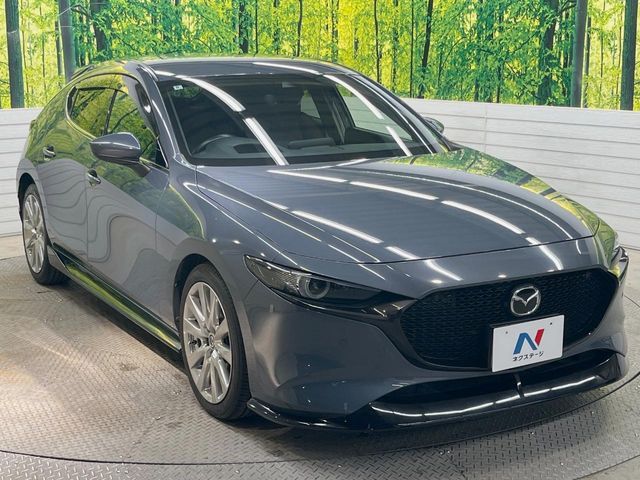 MAZDA3 FASTBACK
