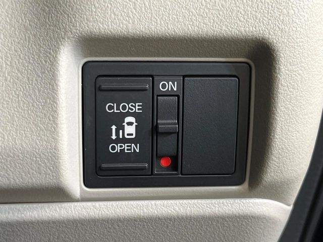 N BOX