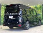 VOXY HYBRID