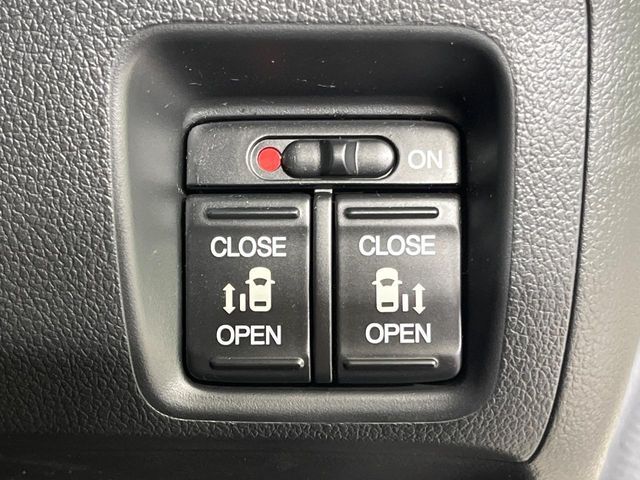 N BOX
