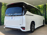 VOXY HYBRID