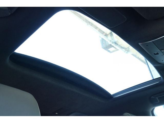 LEXUS LS500h 4WD