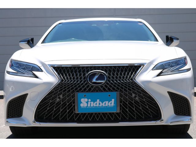 LEXUS LS500h 4WD
