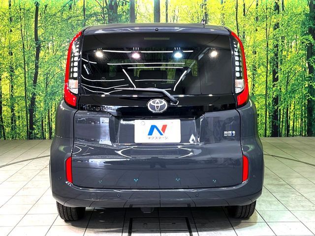 SIENTA HYBRID