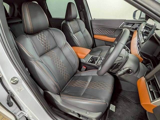 OUTLANDER PHEV