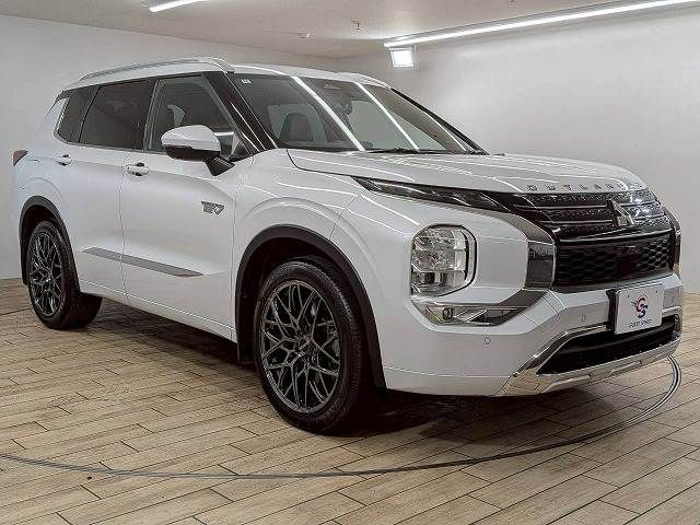 OUTLANDER PHEV