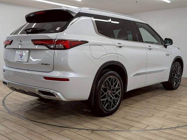 OUTLANDER PHEV