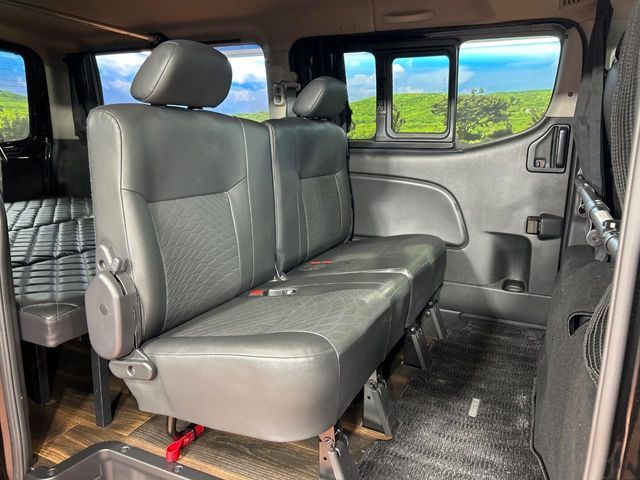 CARAVAN van 2WD