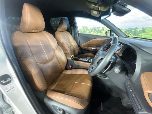 LEXUS LBX