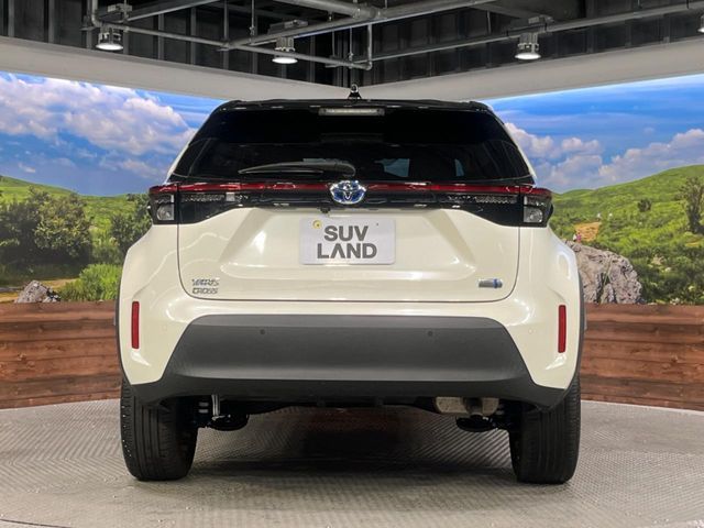 YARIS CROSS HYBRID
