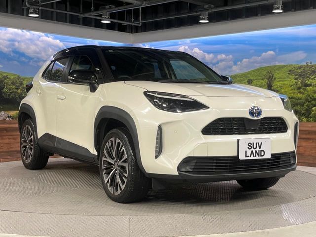 YARIS CROSS HYBRID