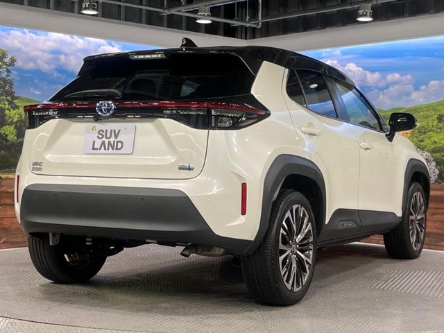 YARIS CROSS HYBRID