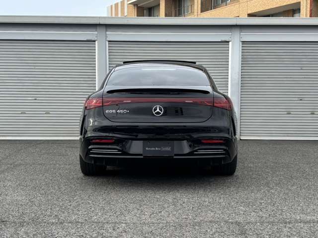 MERCEDES BENZ EQS