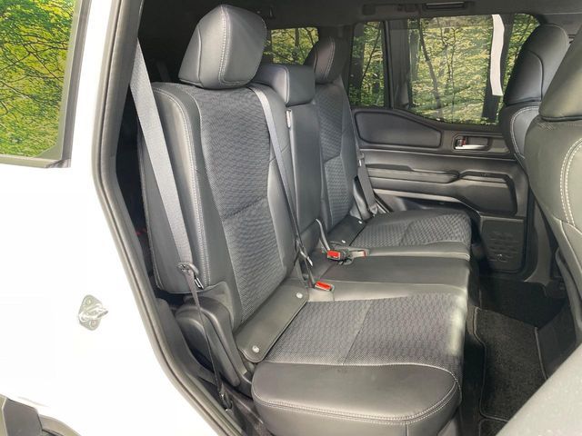 LANDCRUISER 250