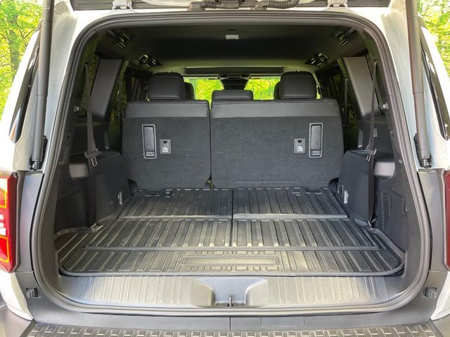 LANDCRUISER 250