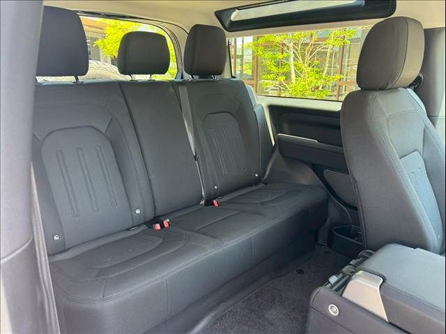 ROVER DEFENDER