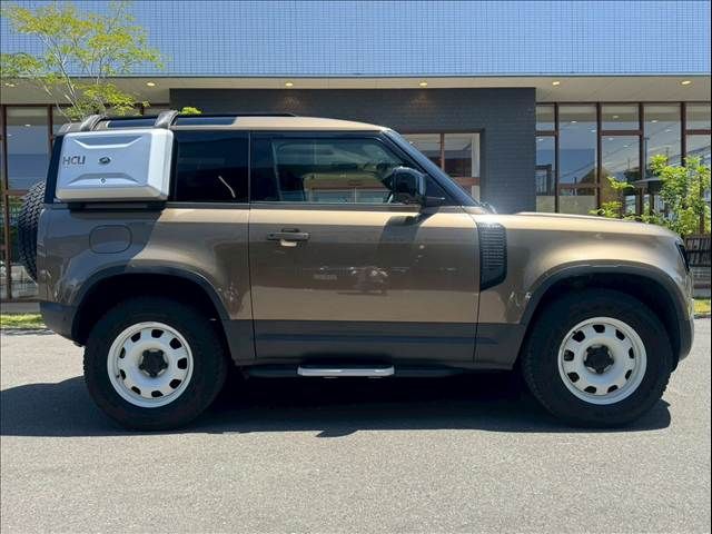ROVER DEFENDER