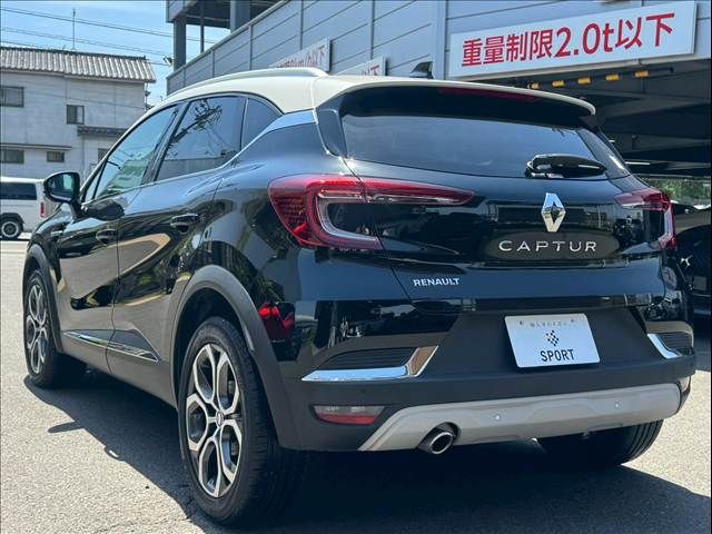 RENAULT CAPTUR