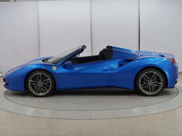 FERRARI 488SPIDER