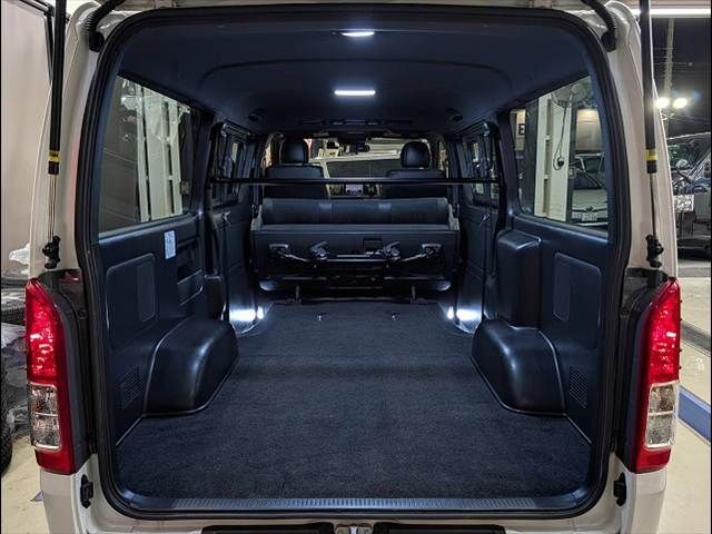 HIACE van 2WD
