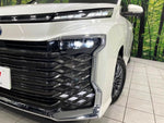 VOXY HYBRID 4WD