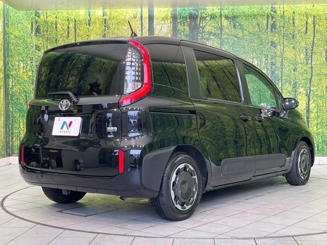 SIENTA HYBRID