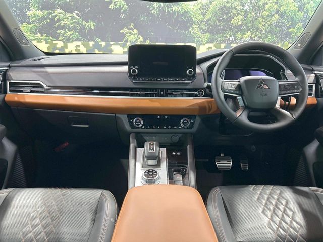 OUTLANDER PHEV