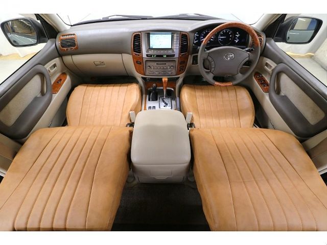 LANDCRUISER wagon
