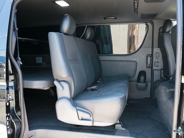 HIACE van 2WD