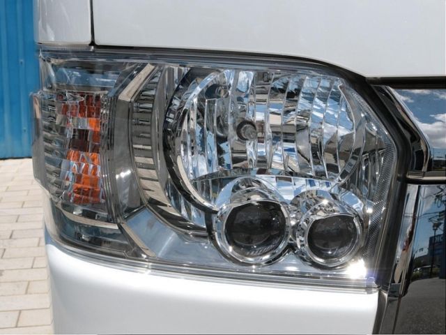 HIACE van 2WD