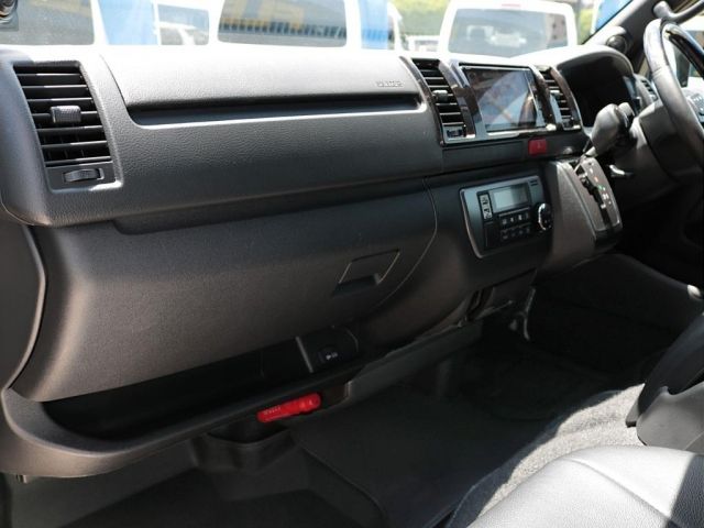 HIACE van 2WD