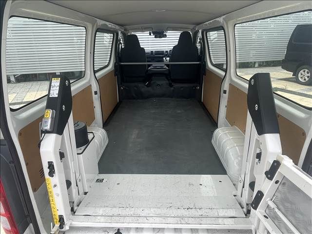 HIACE van 2WD