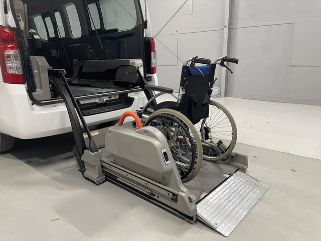 NV350 CARAVAN