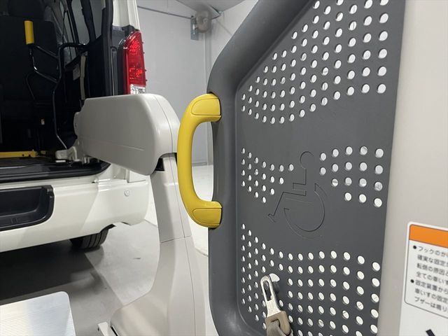 HIACE van 2WD