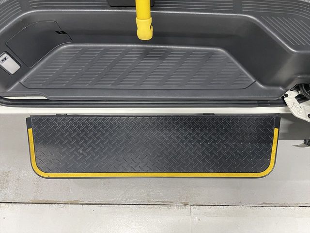 HIACE van 2WD