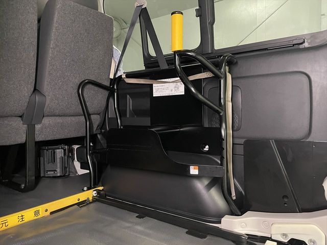 HIACE van 2WD